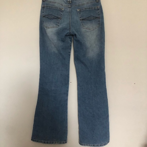 Low rise boot cut jeans with butterfly and flower embroidery - Picture 2 of 5